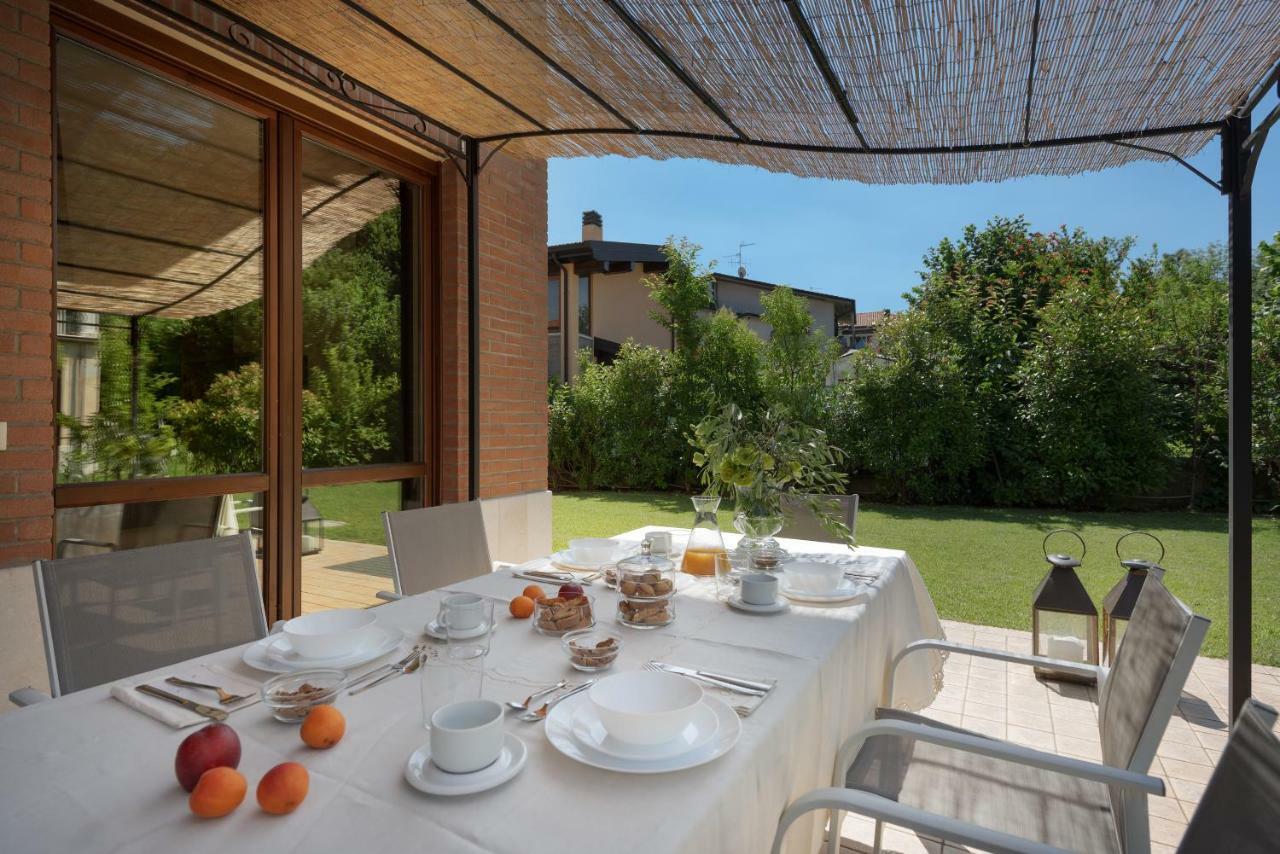 Appartamenti Corte Dei Cipressi Roe Exterior foto